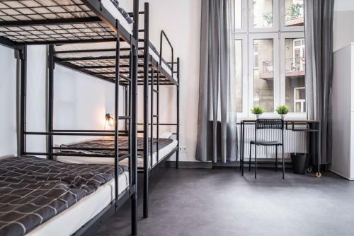 Albergue Chopin Host