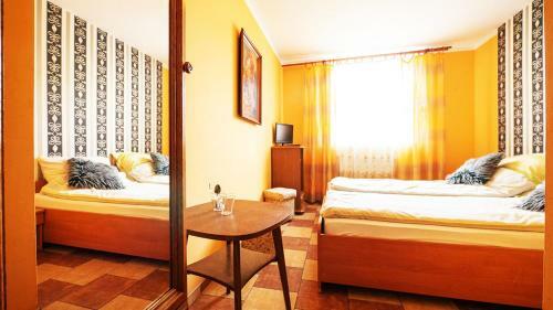 Hotel Go?ciniec Turaj