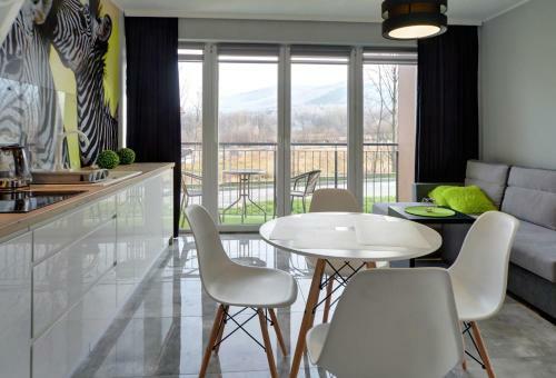 Apartament Sun & Ski Willa K2 Black & White