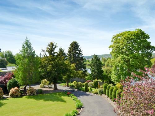 Boatland Lodge