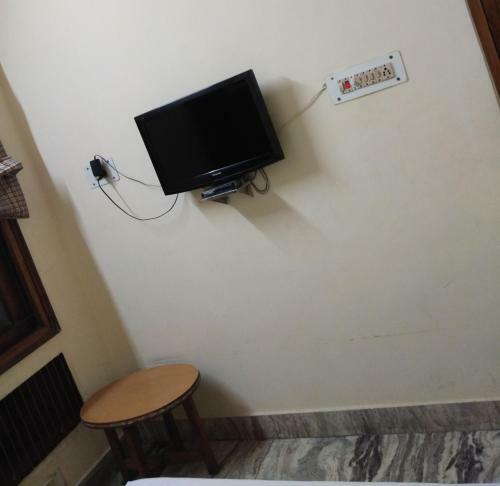 Shubh Hotel By Wb Inn, Kanpur