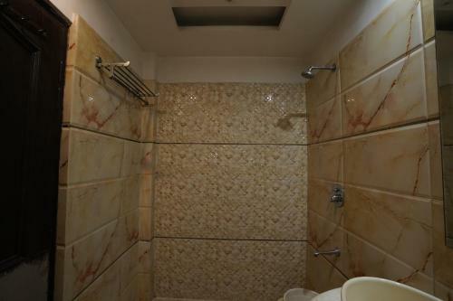 Shubh Hotel By Wb Inn, Kanpur