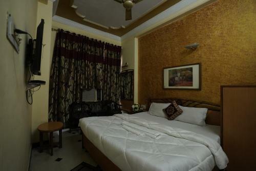 Shubh Hotel By Wb Inn, Kanpur