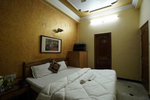 Shubh Hotel By Wb Inn, Kanpur