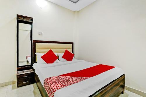Oyo Flagship 84727 Hotel Shiva Residency