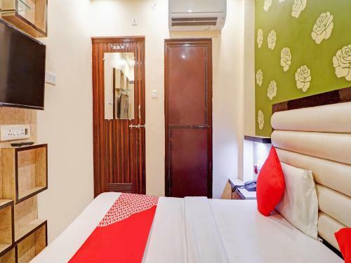 Oyo 75137 Hotel Shree Narayan Regency
