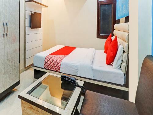 Oyo 75137 Hotel Shree Narayan Regency
