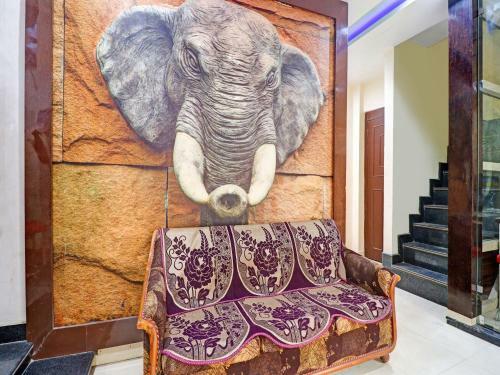 Oyo 75137 Hotel Shree Narayan Regency
