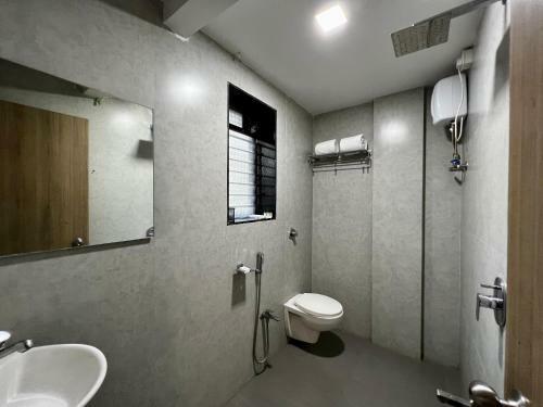 Hotel Paramount Riverfront Resort & Spa, Karjat