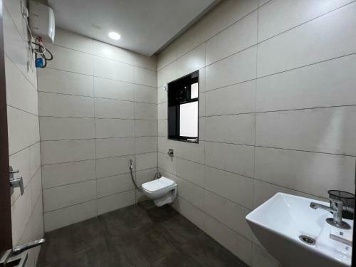 Hotel Paramount Riverfront Resort & Spa, Karjat