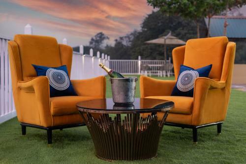 Hotel Paramount Riverfront Resort & Spa, Karjat