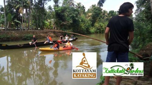 Kuttickattil Gardens With Kitchen