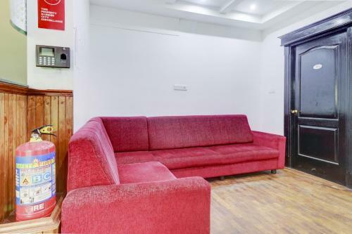 Hotel Oyo 81540 Santhigiri Residency