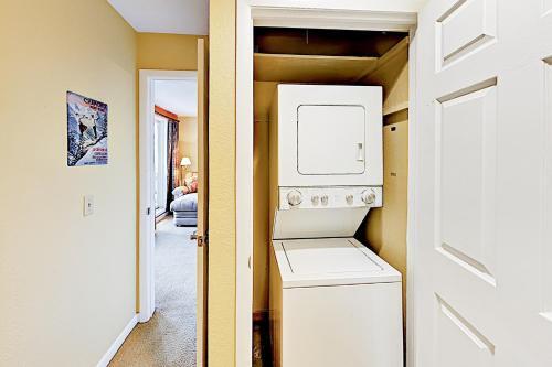 Cinnamon Ridge Condo Unit 202