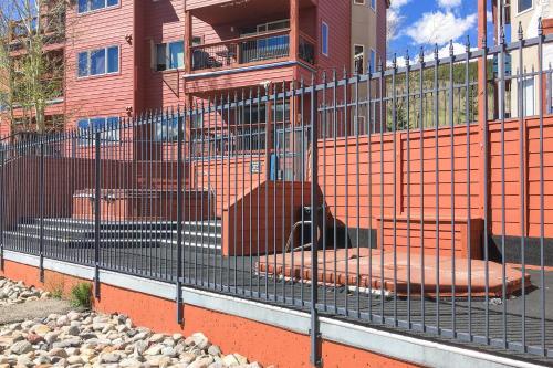 Cinnamon Ridge Condo Unit 202