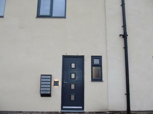 Inviting 1-bed Ground Floor Apartment In Bolton