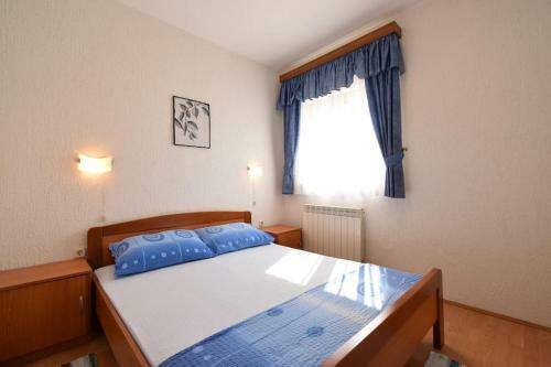 Apartment Uvo 1 With Shared Pool
