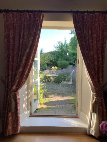 Bed & Breakfast Cary Fitzpaine House