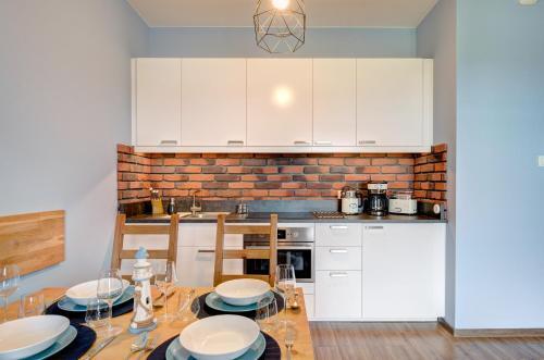 Live & Travel Apartments Number 1