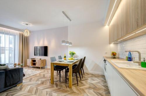 Live & Travel Apartments Number 1