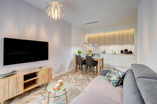 Live & Travel Apartments Number 1