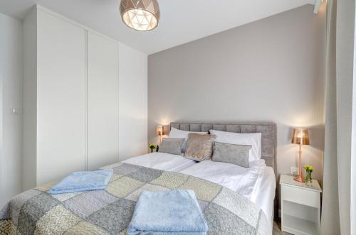 Live & Travel Apartments Number 1
