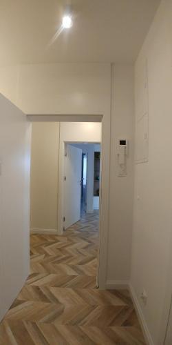 Live & Travel Apartments Number 1