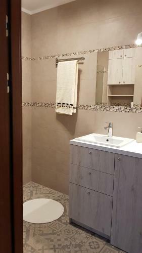 New Apartment 100m From Old Town And Marina