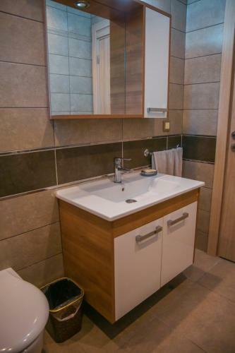 Alzuharia 5+1 �zel Havuzlu Private Villa