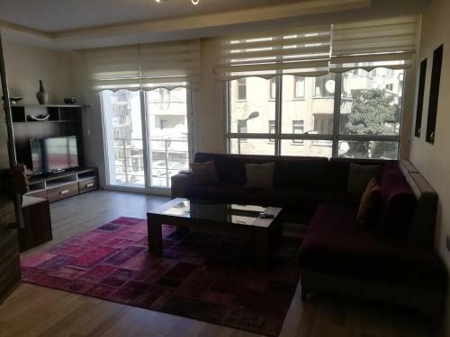 Apartamento ?ehir Merkezinde 1+1 L�ks Daire