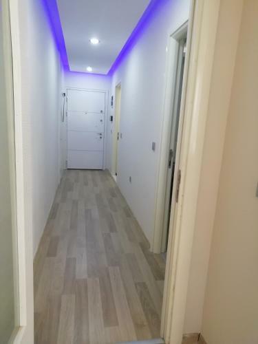 Apartamento ?ehir Merkezinde 1+1 L�ks Daire