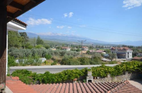 Villa Sleeps 6, Private Pool.close To Town.