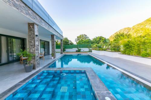 Villa Palmiye Icmeler Daily Weekly Rentals