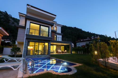 Villa Grass Icmeler Marmaris Daily Weekly Rentals