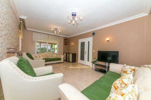 Villa Smyrna Marmaris Daily Weekly Rentals