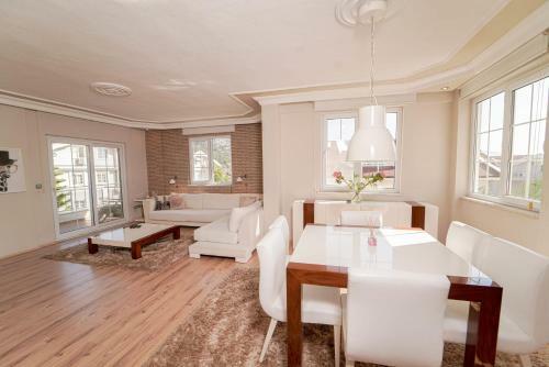 Lovely Apartment With Impressive View In Marmaris
