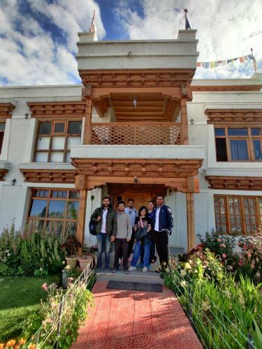Hostal Namra Villa