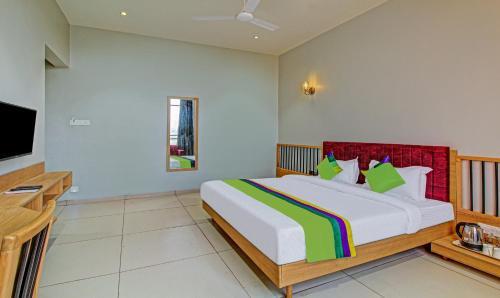 Hotel Treebo Trend Matoshree Inn Satara