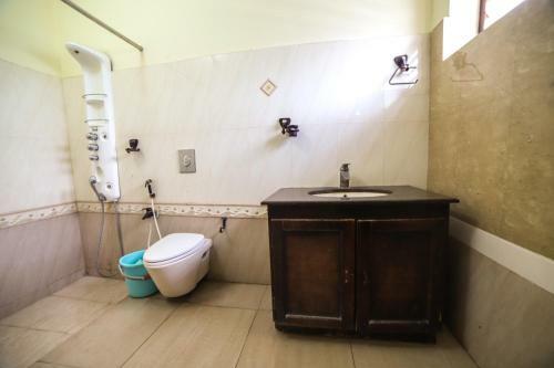 Villa Tvj White House