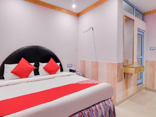 Oyo 78777 Hotel Uday Raj Palace