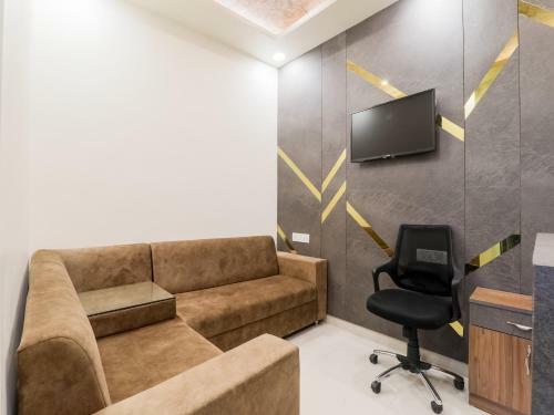Hotel Oyo 77595 Ashiyana Residency