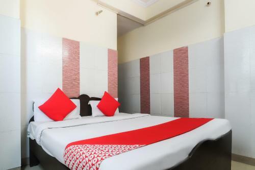 Oyo Flagship 60768 Hotel Star Palace