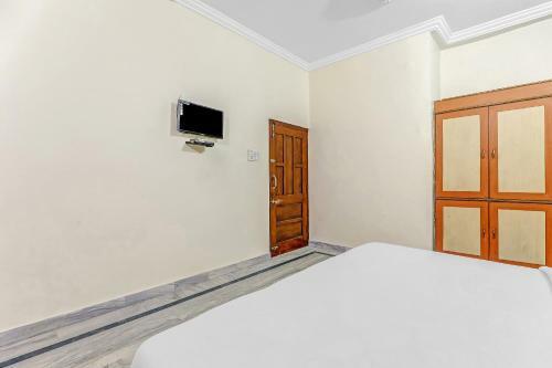Hotel Oyo Flagship 86288 Amrit Palace