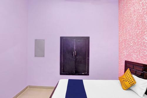 Spot On 82118 Hotel Aniruddha Palace