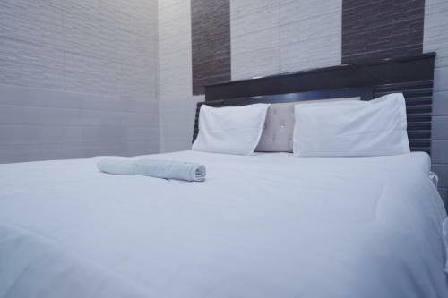 Hotel Sanjay Royal By Wb Economy