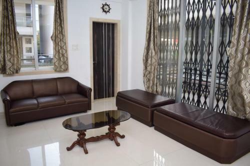 Kohinoor Villa 3bhk AC With Private Pool