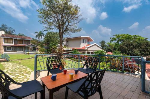 Villa Stayvista At Shantam House