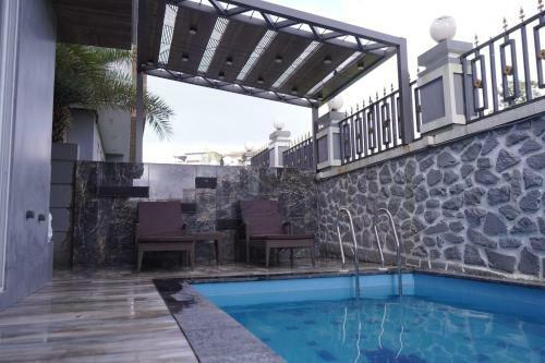 Stay 5 Villas