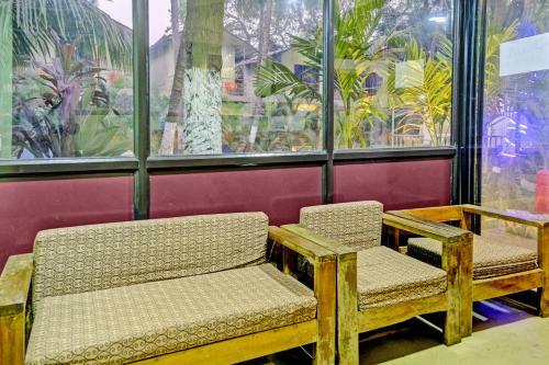 Hotel Oyo 87155 Green Valley Resort
