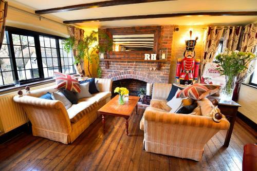 Roundabout Hotel